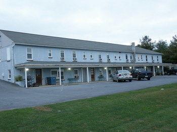 Mt. Vernon Motel Manheim Exterior photo